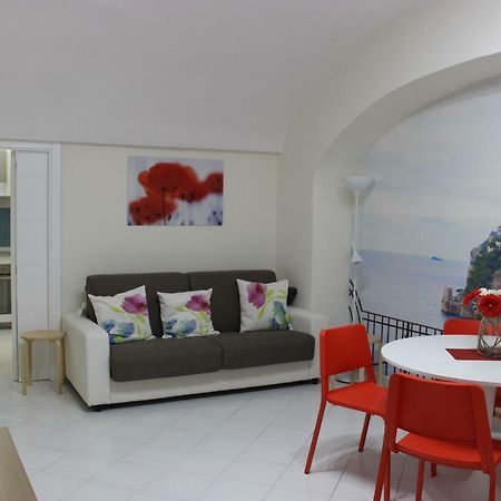 Napoli A Chiaia Apartment Exterior foto