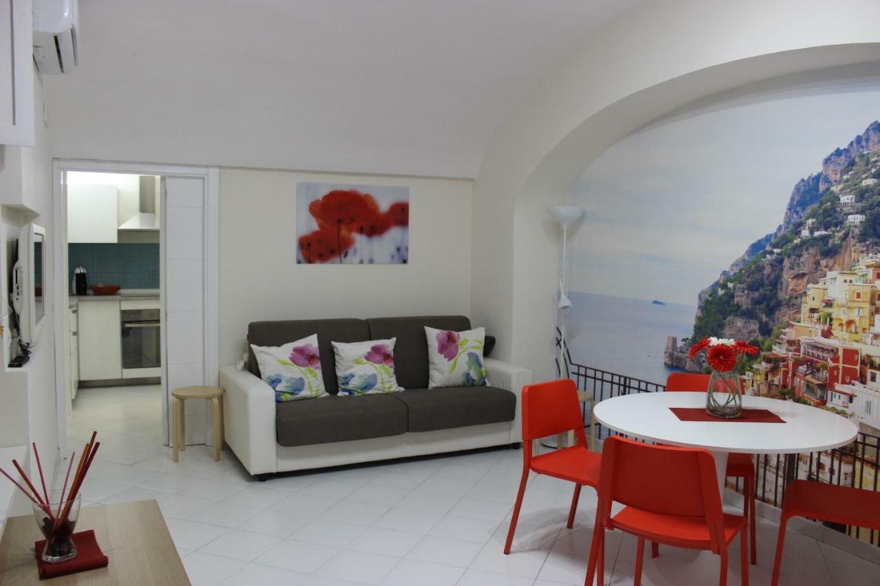 Napoli A Chiaia Apartment Exterior foto