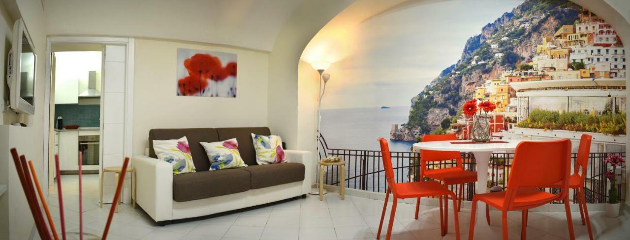 Napoli A Chiaia Apartment Exterior foto