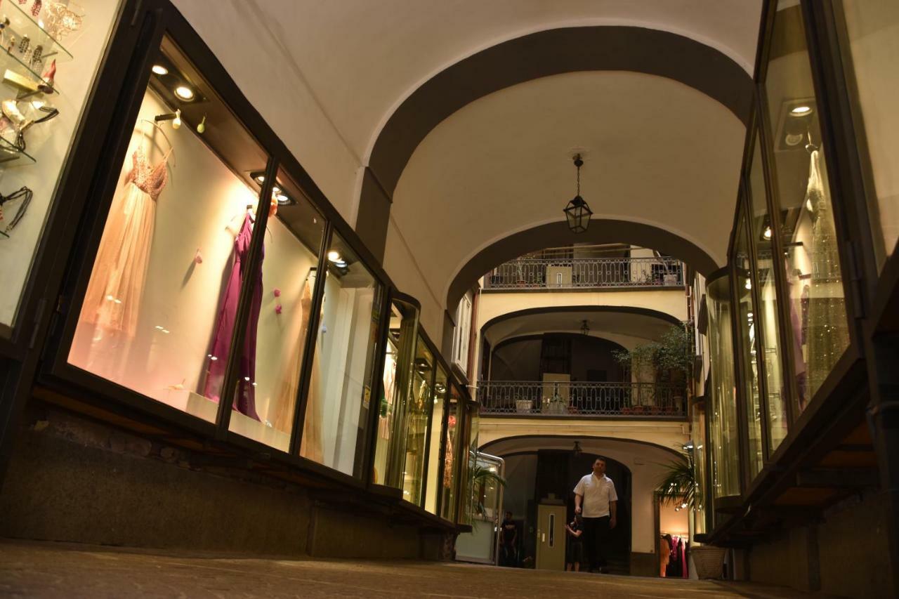 Napoli A Chiaia Apartment Exterior foto